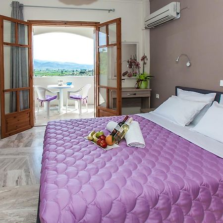 Orelia Pension Tolón Buitenkant foto