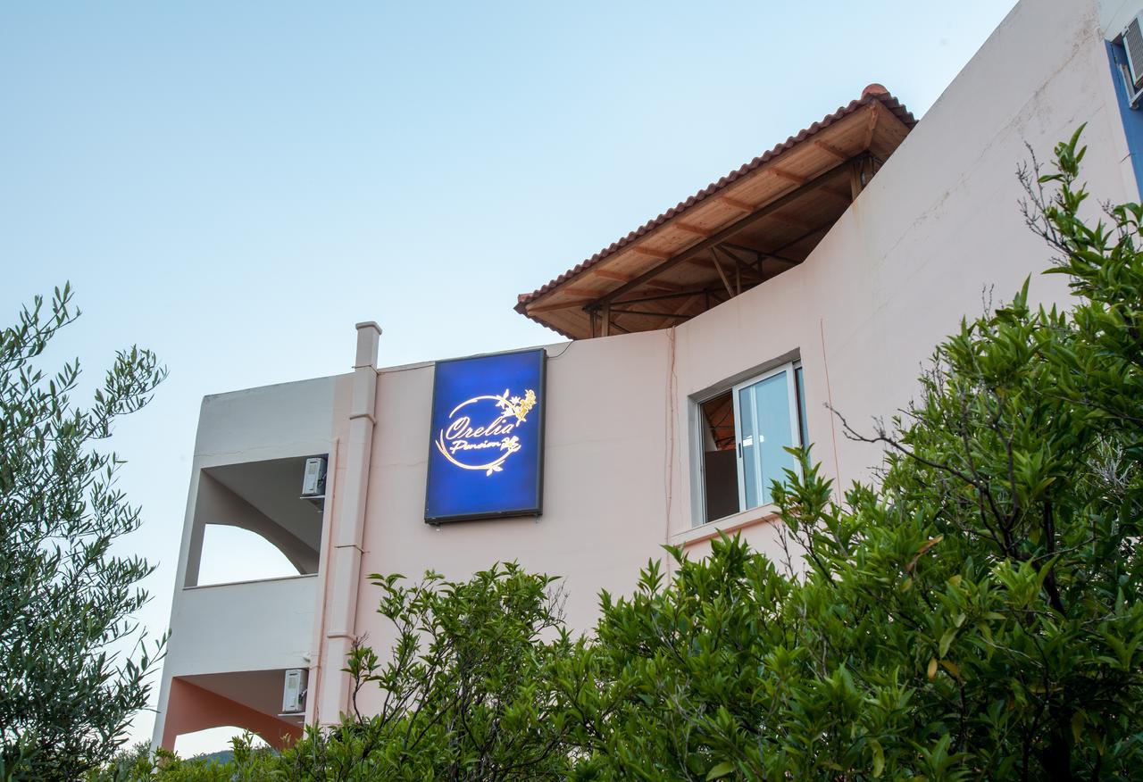 Orelia Pension Tolón Buitenkant foto